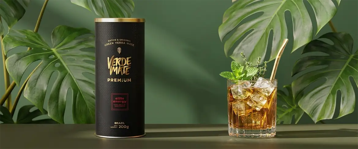 Refreshing tereré with ice and mint in a glass, prepared on the basis of Verde Mate Premium Elite Energy
