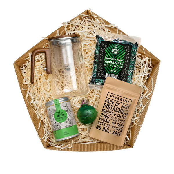 Gift Set: Tea + Sweets + Accessories