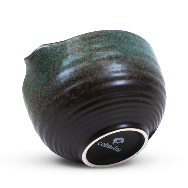 Matchawan – Ceramic Matcha Bowl with Spout – Umi