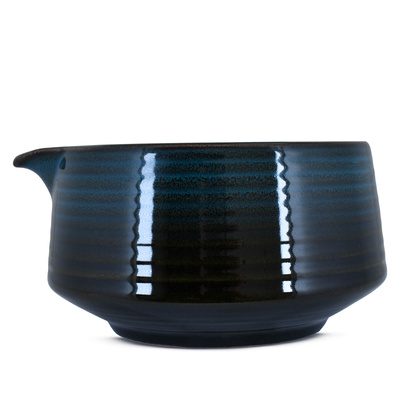 Matchawan – Ceramic Matcha Bowl with Spout – Ame