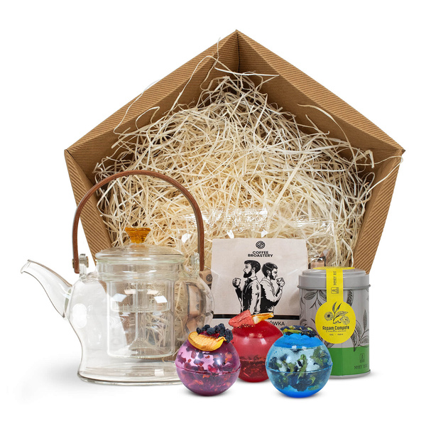 Gift Set: tea, tea bombs, sweets and tea accessories
